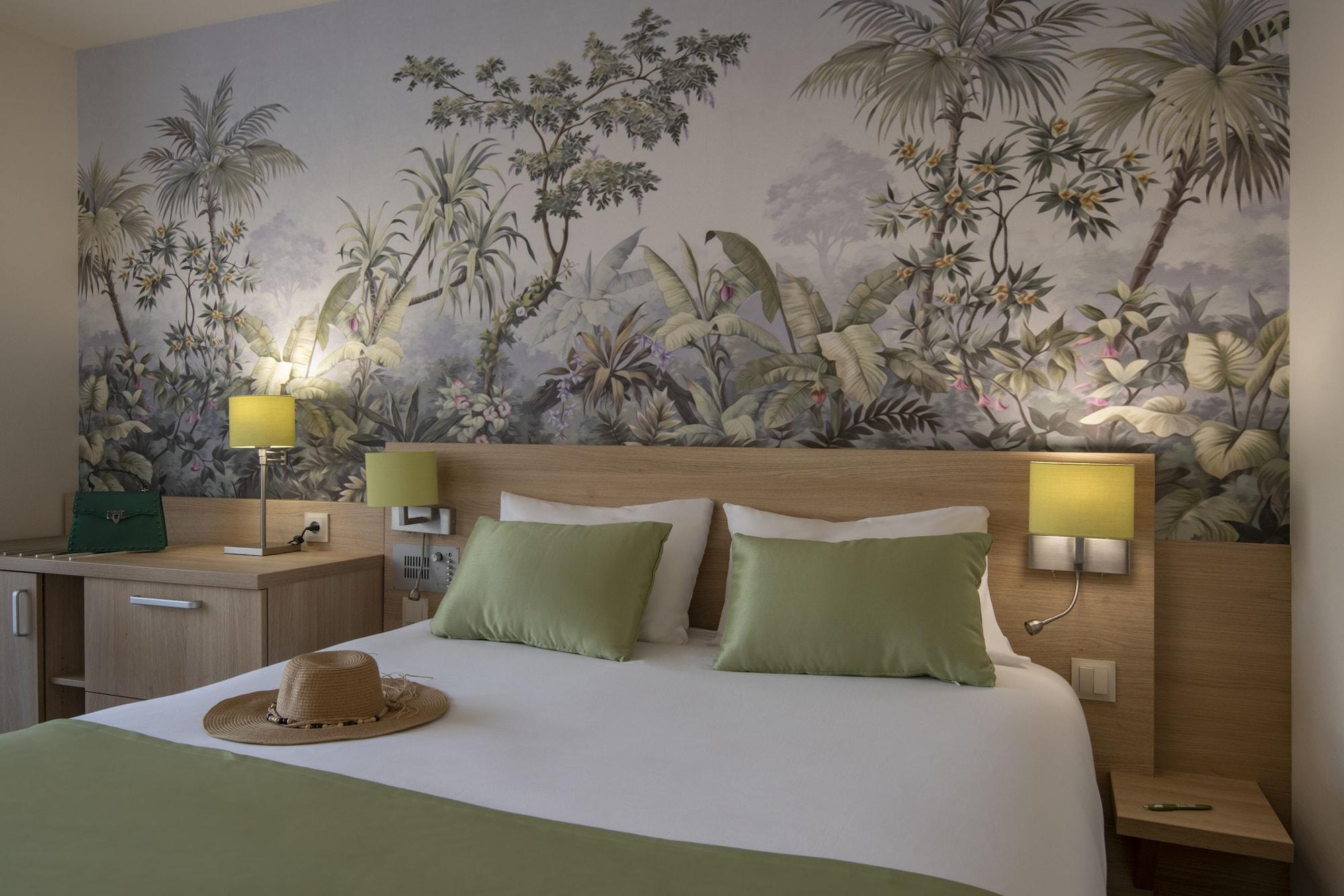 Hotel Chambord Мантон Екстер'єр фото