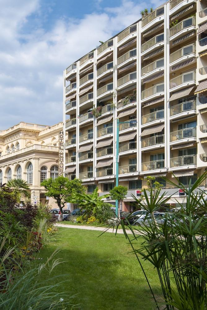 Hotel Chambord Мантон Екстер'єр фото
