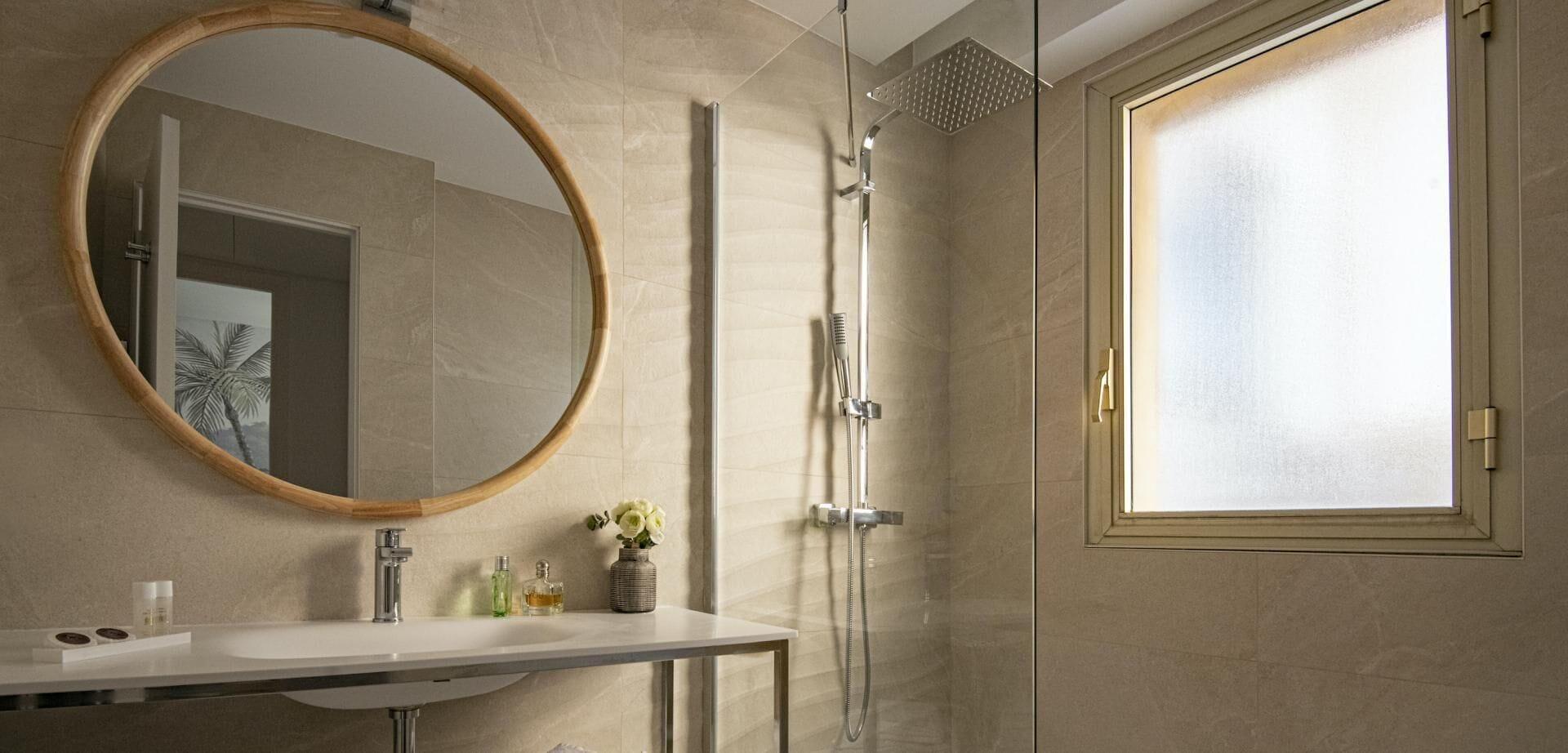 Hotel Chambord Мантон Екстер'єр фото