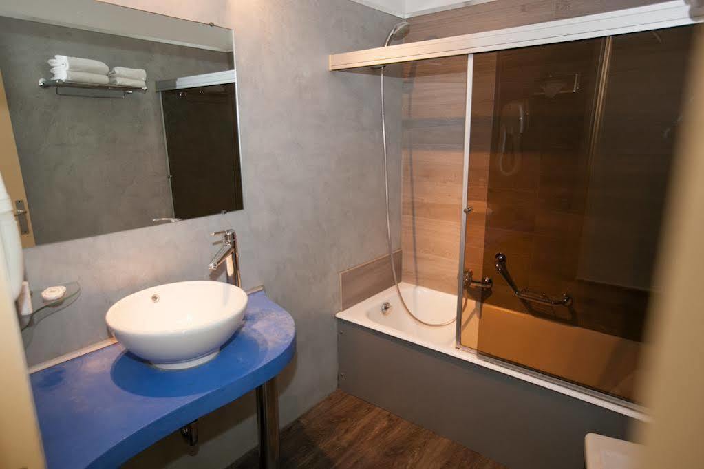 Hotel Chambord Мантон Екстер'єр фото